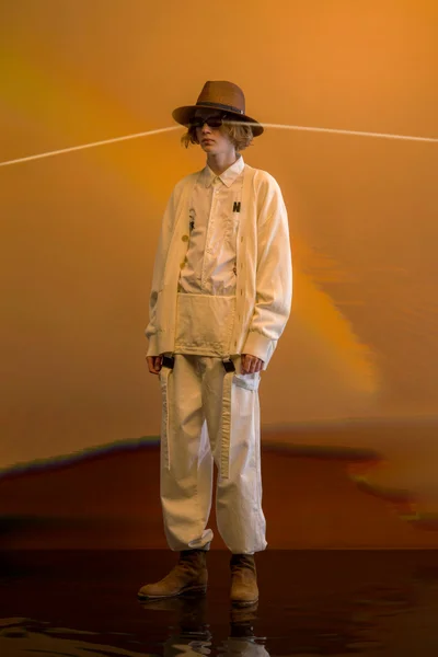 Look 38